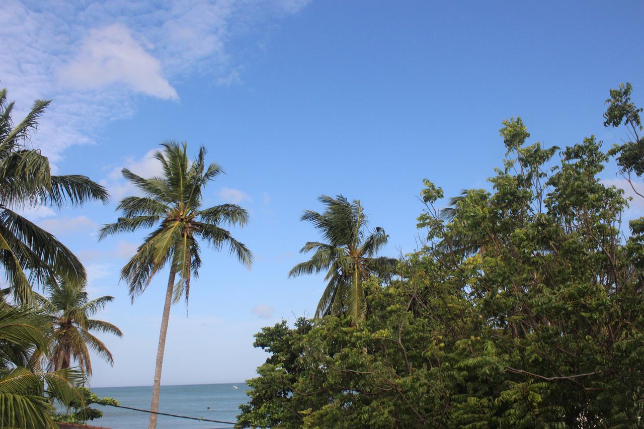 Julie Guest House Tangalle Buitenkant foto